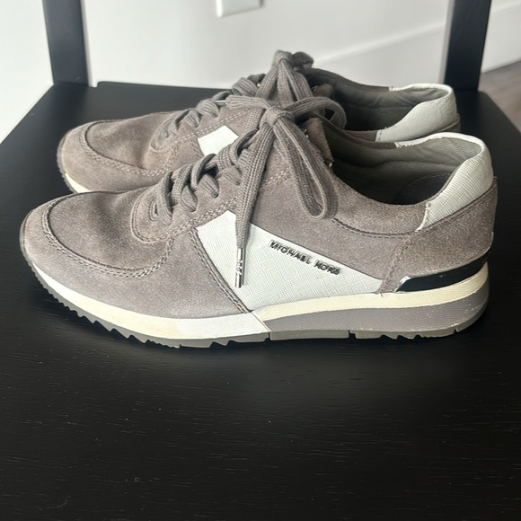 Michael Kors Allie Trainer - Picture 4 of 5